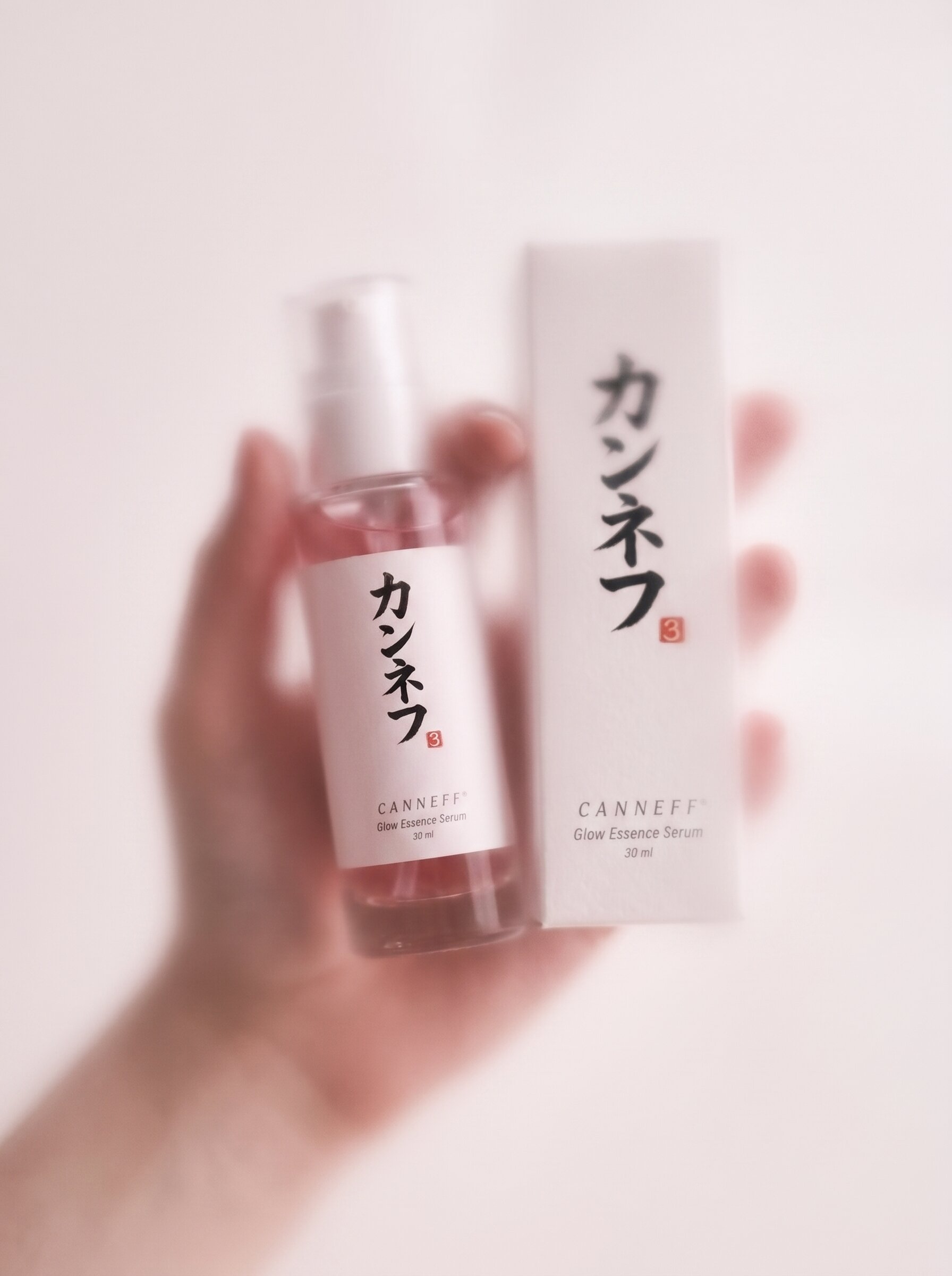 CANNEFF® Asia Infusion – Rozjasňující esence s kyselinou hyaluronovou - Obrázek 2
